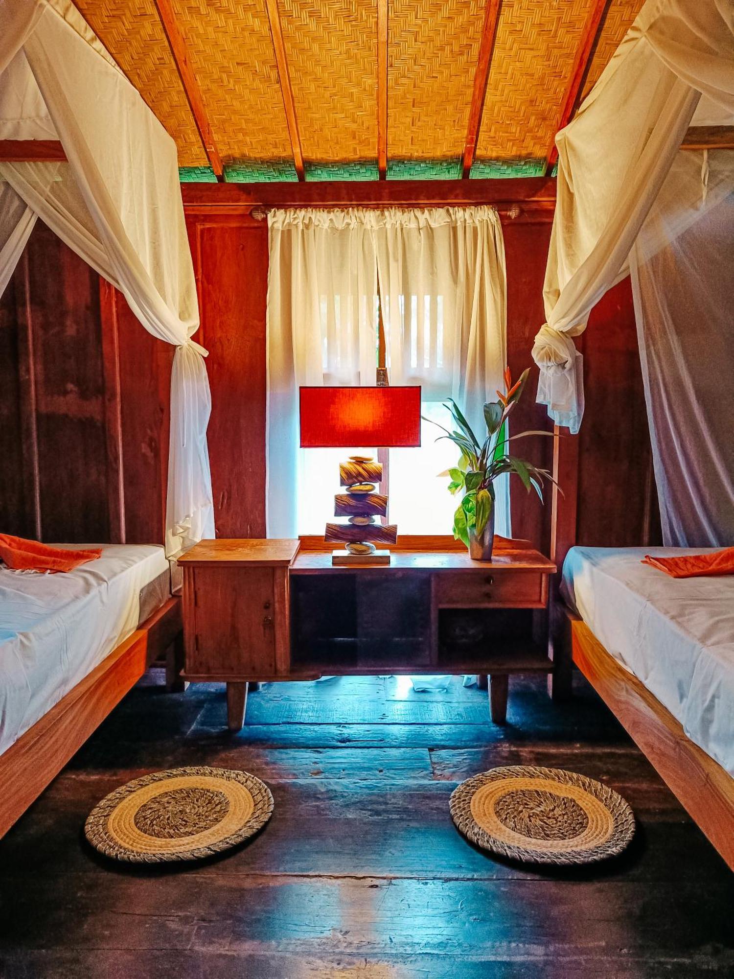 Alaya Ecolodge Пемутеран Екстер'єр фото