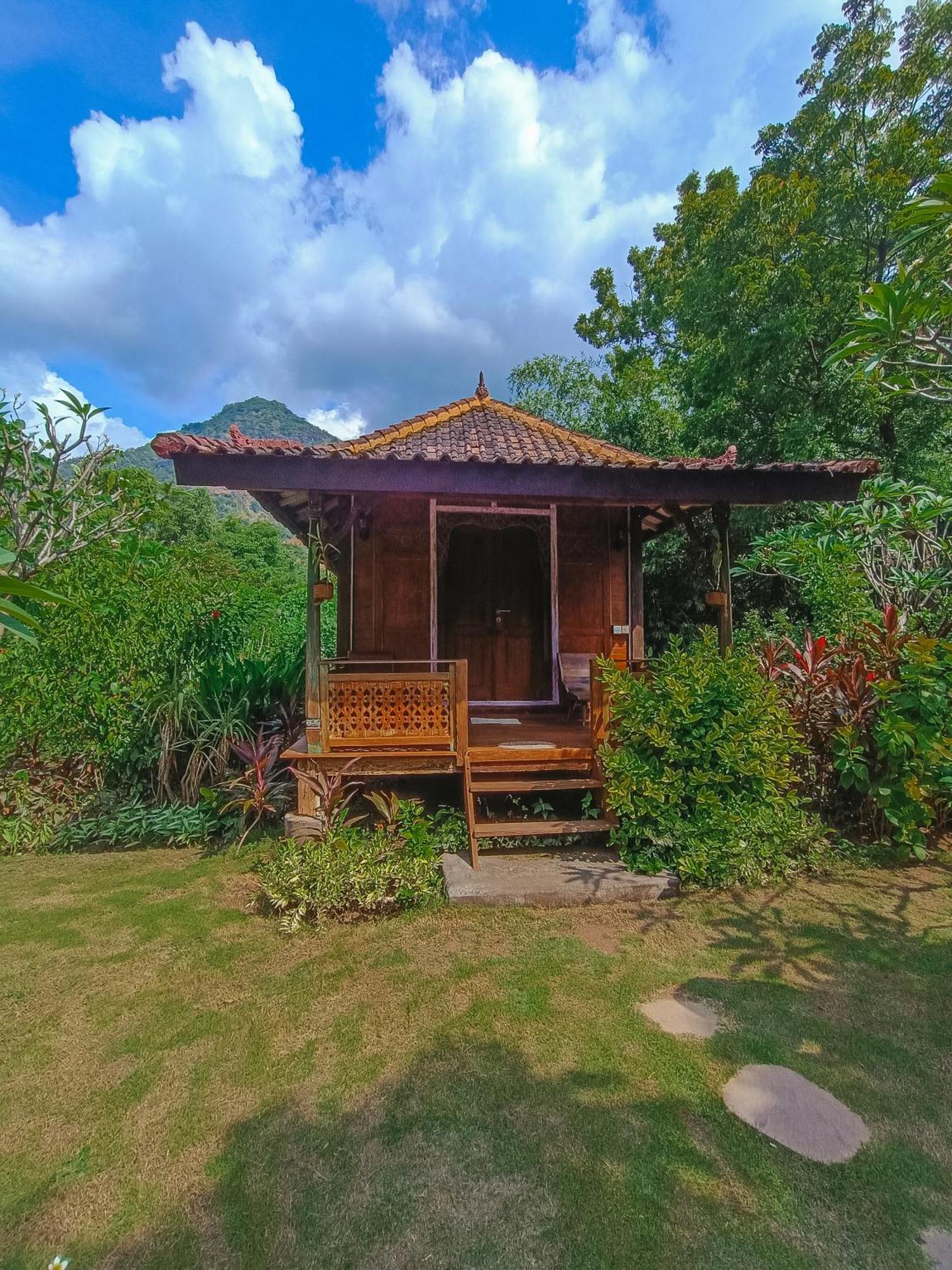 Alaya Ecolodge Пемутеран Екстер'єр фото