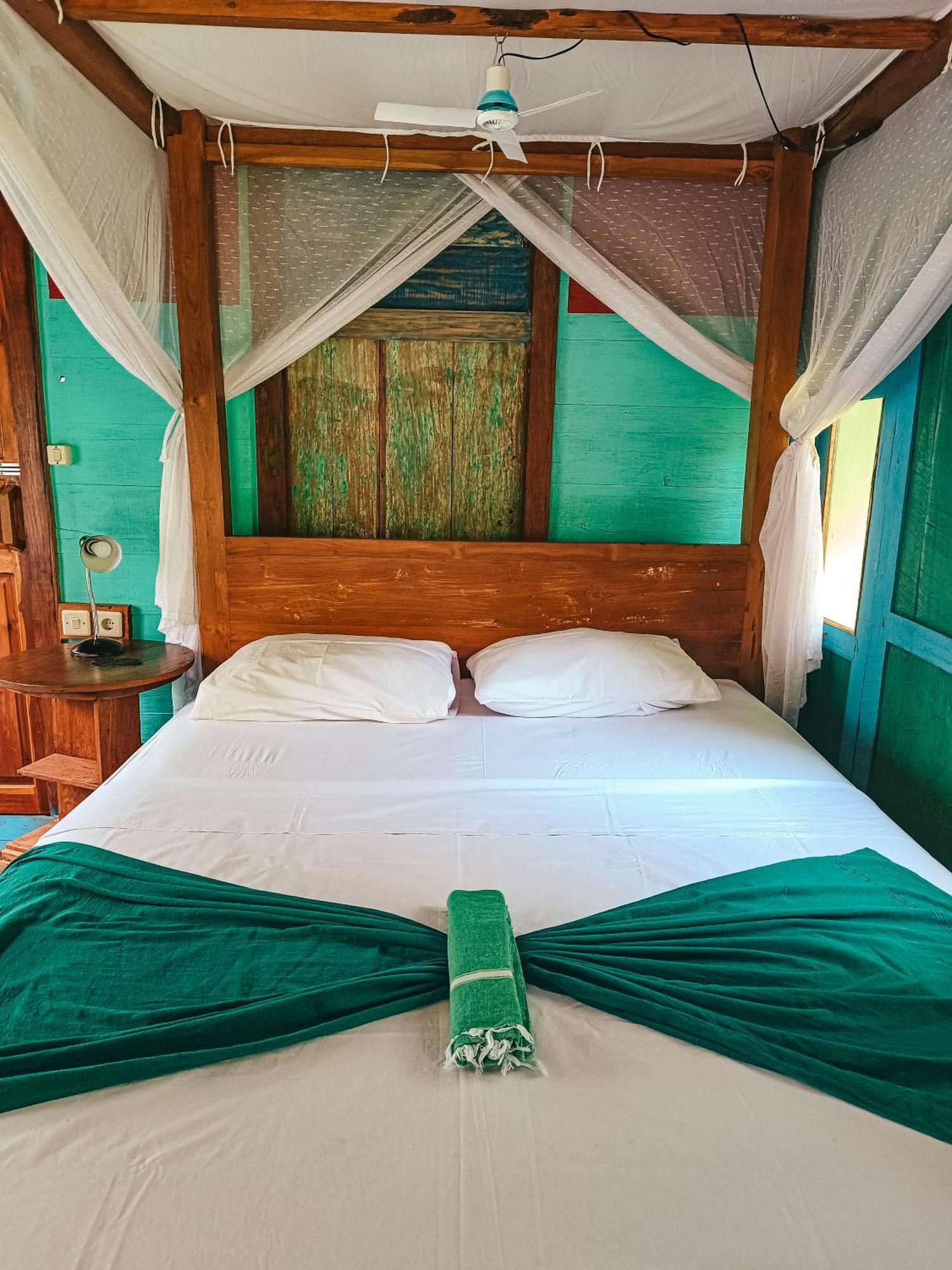 Alaya Ecolodge Пемутеран Екстер'єр фото