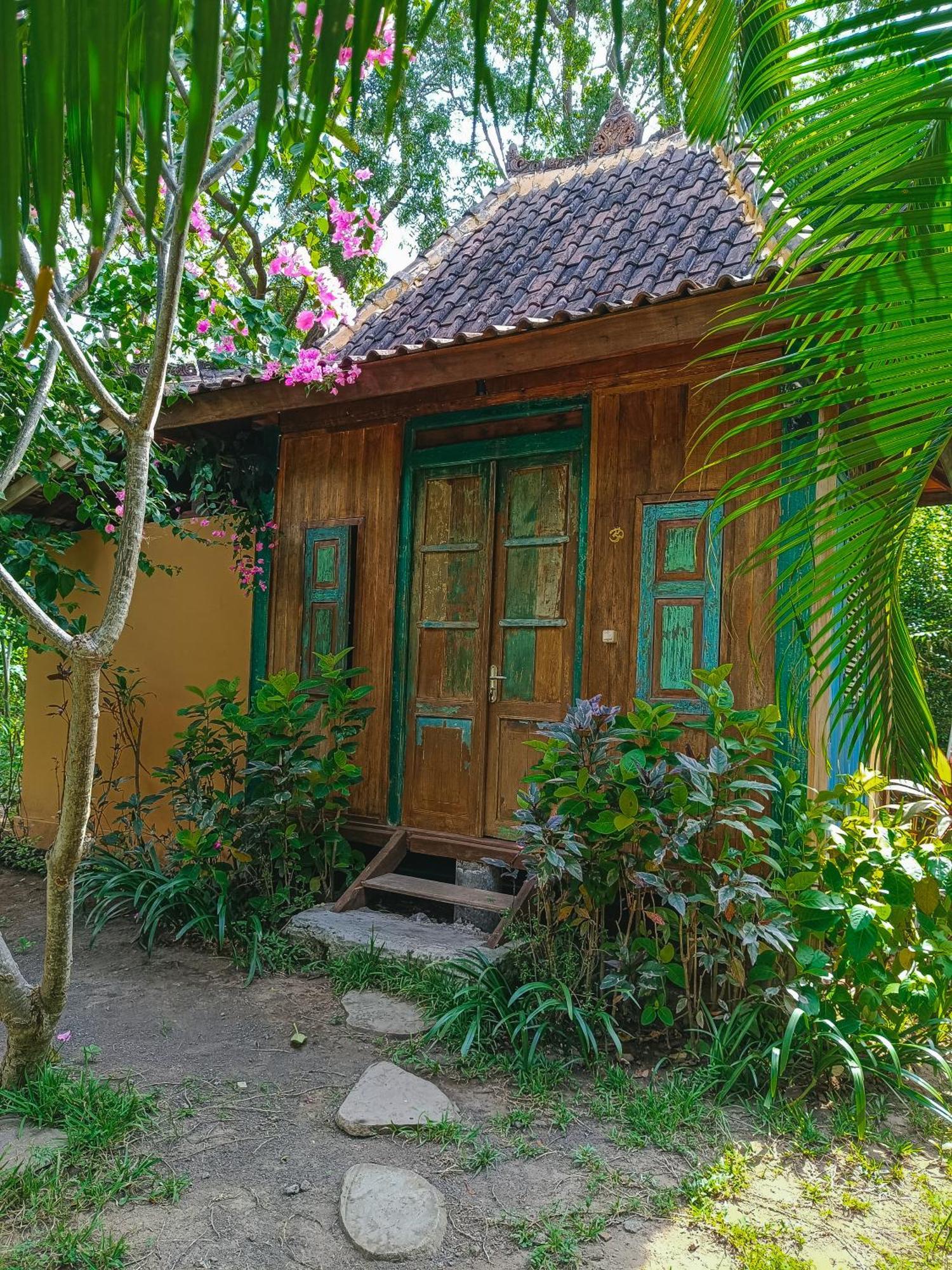 Alaya Ecolodge Пемутеран Екстер'єр фото