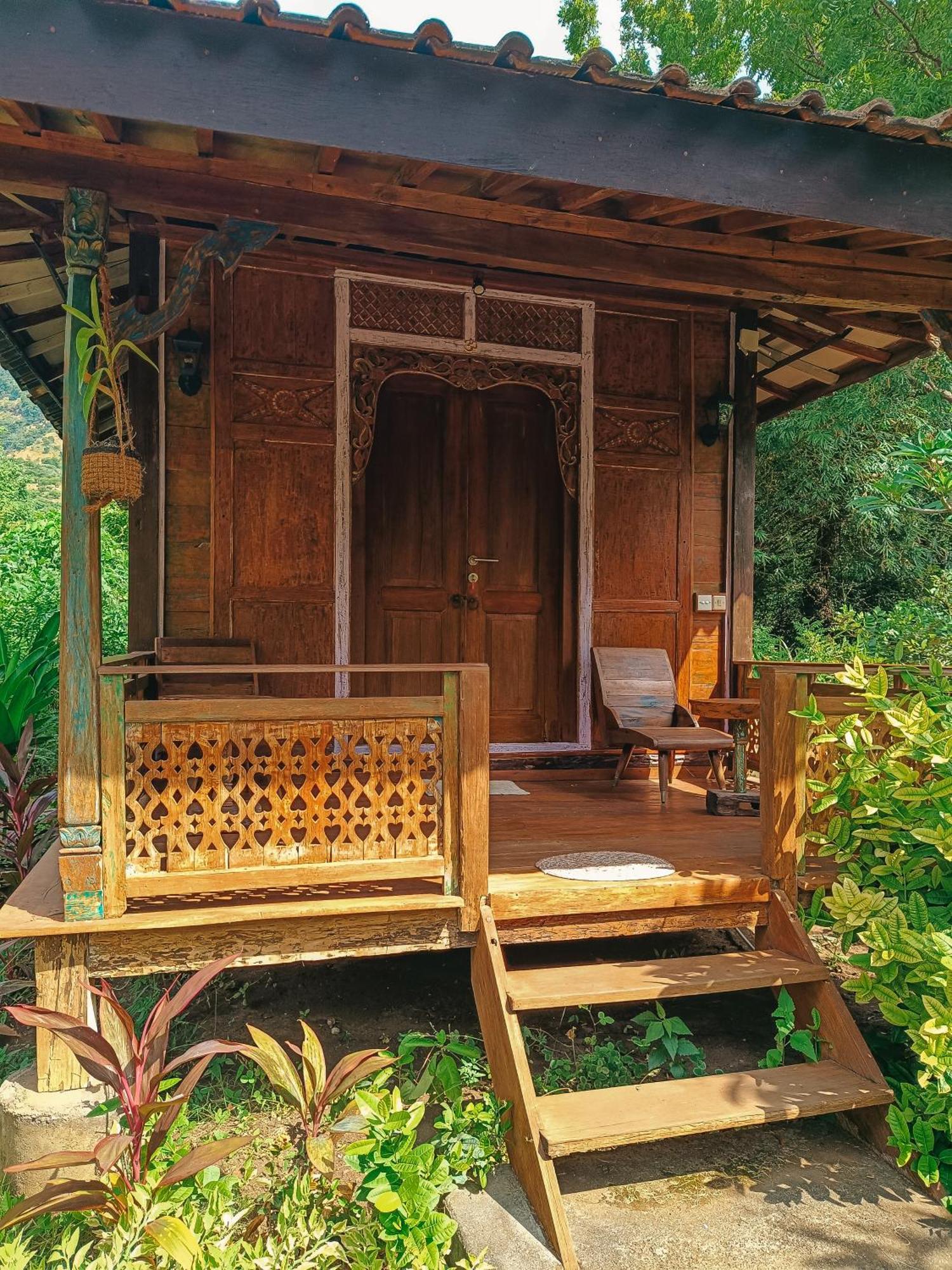 Alaya Ecolodge Пемутеран Екстер'єр фото